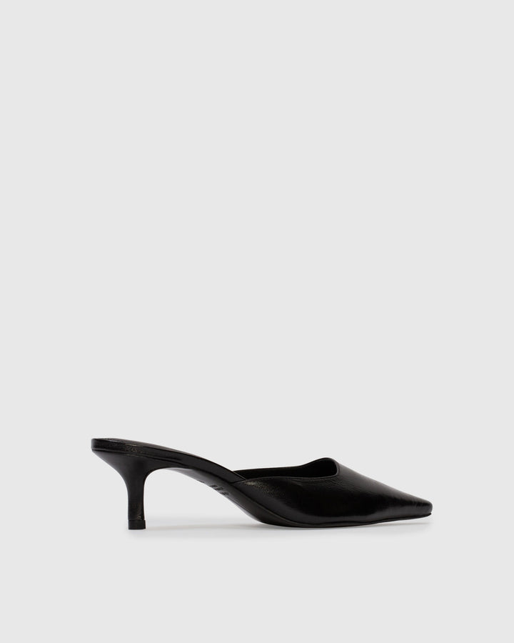 Riley 50 Mule Black