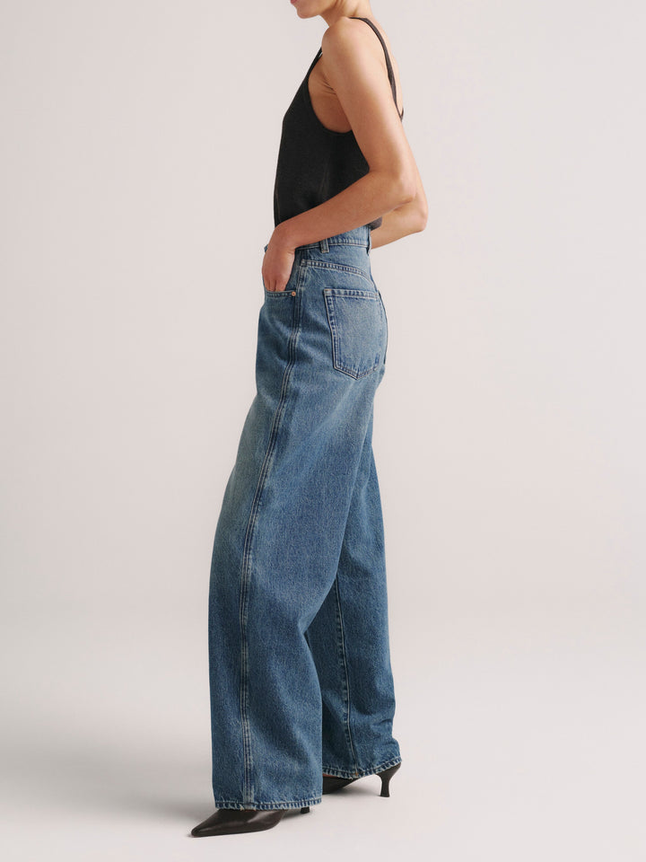 Taylor Relaxed Barrel Ultra High Rise 31" Jeans Endless Sea
