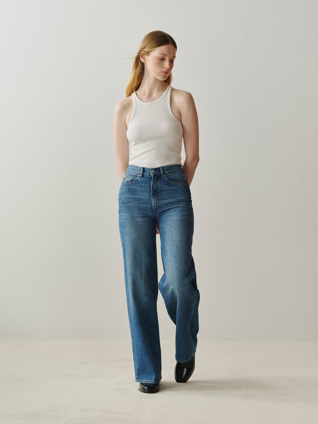 Hepburn Wide Leg High Rise 32" Jeans North Current