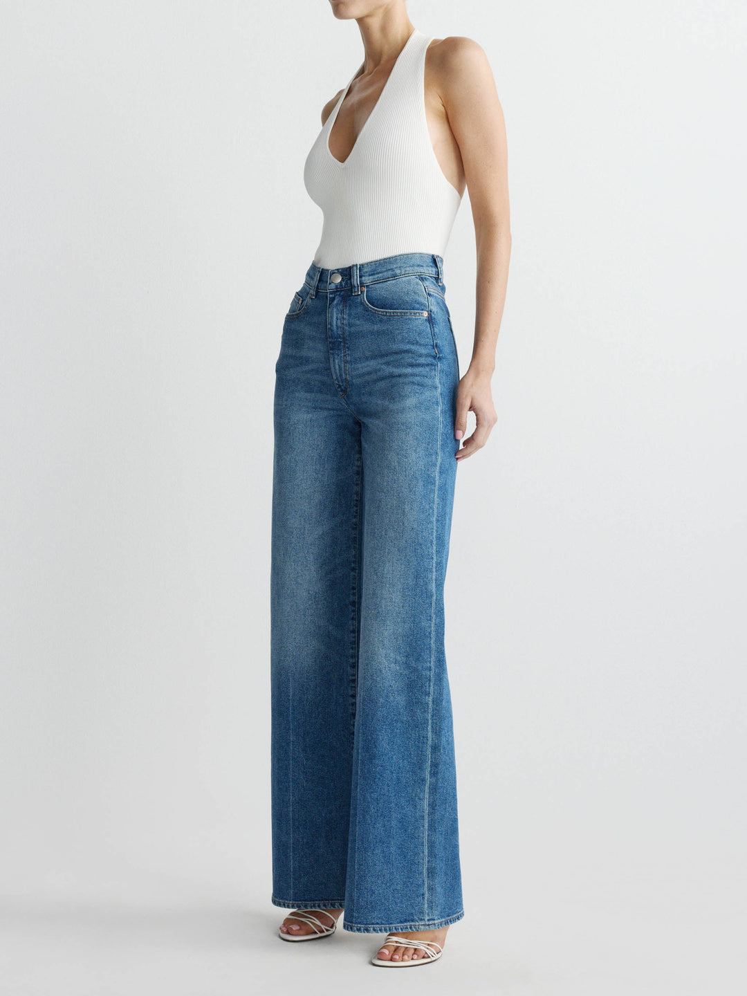 Hepburn Wide Leg High Rise 32" Jeans North Current