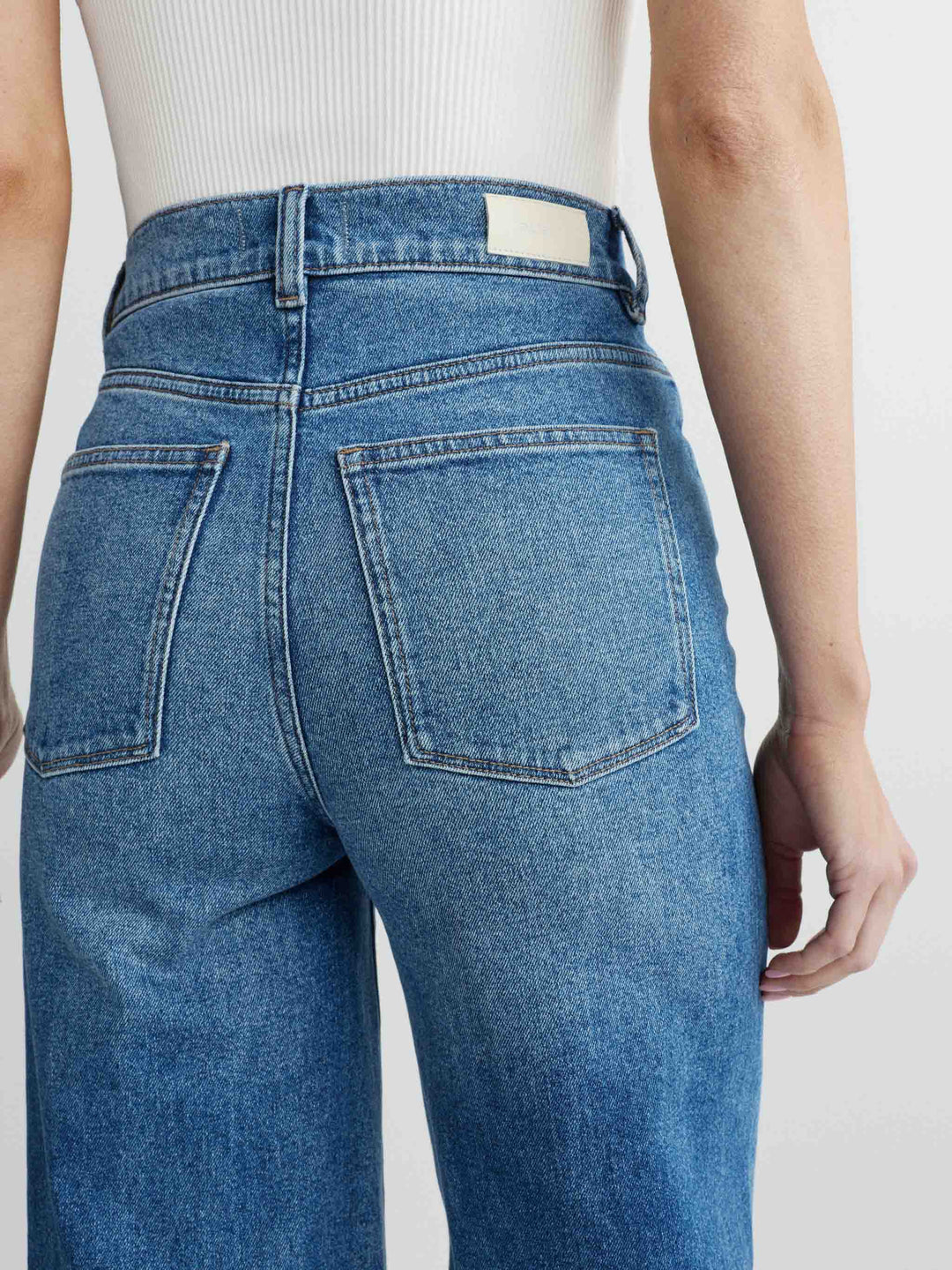 Hepburn Wide Leg High Rise 32" Jeans North Current