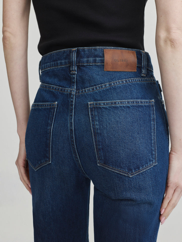 Cate Classic Straight High-Rise 31" Jeans December