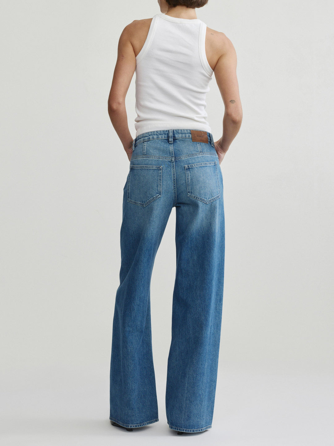 Alex Baggy Wide Leg Low-Rise 32" Jeans  Authentic