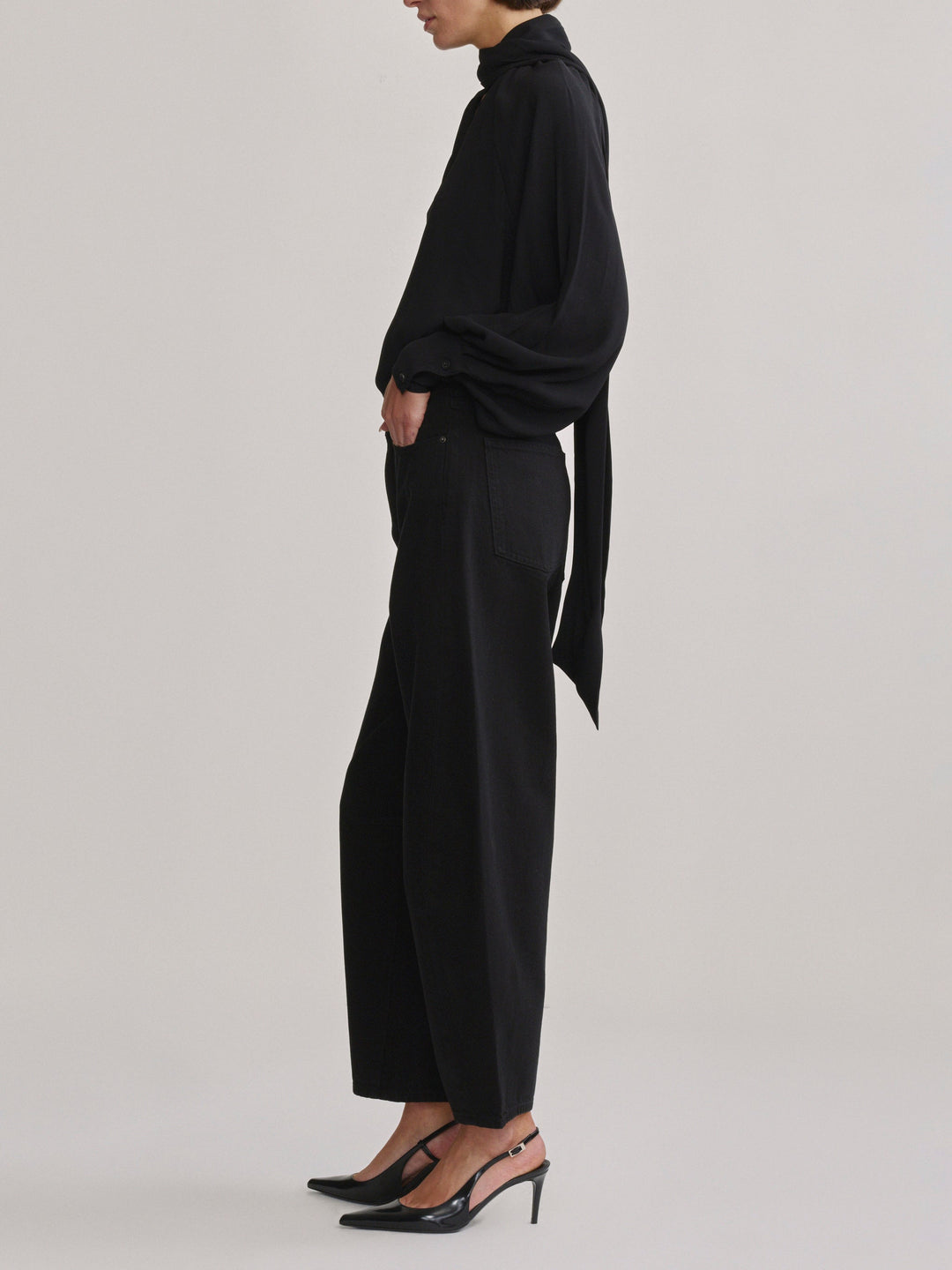 Miro Barrel High-Rise 28" Jeans Black