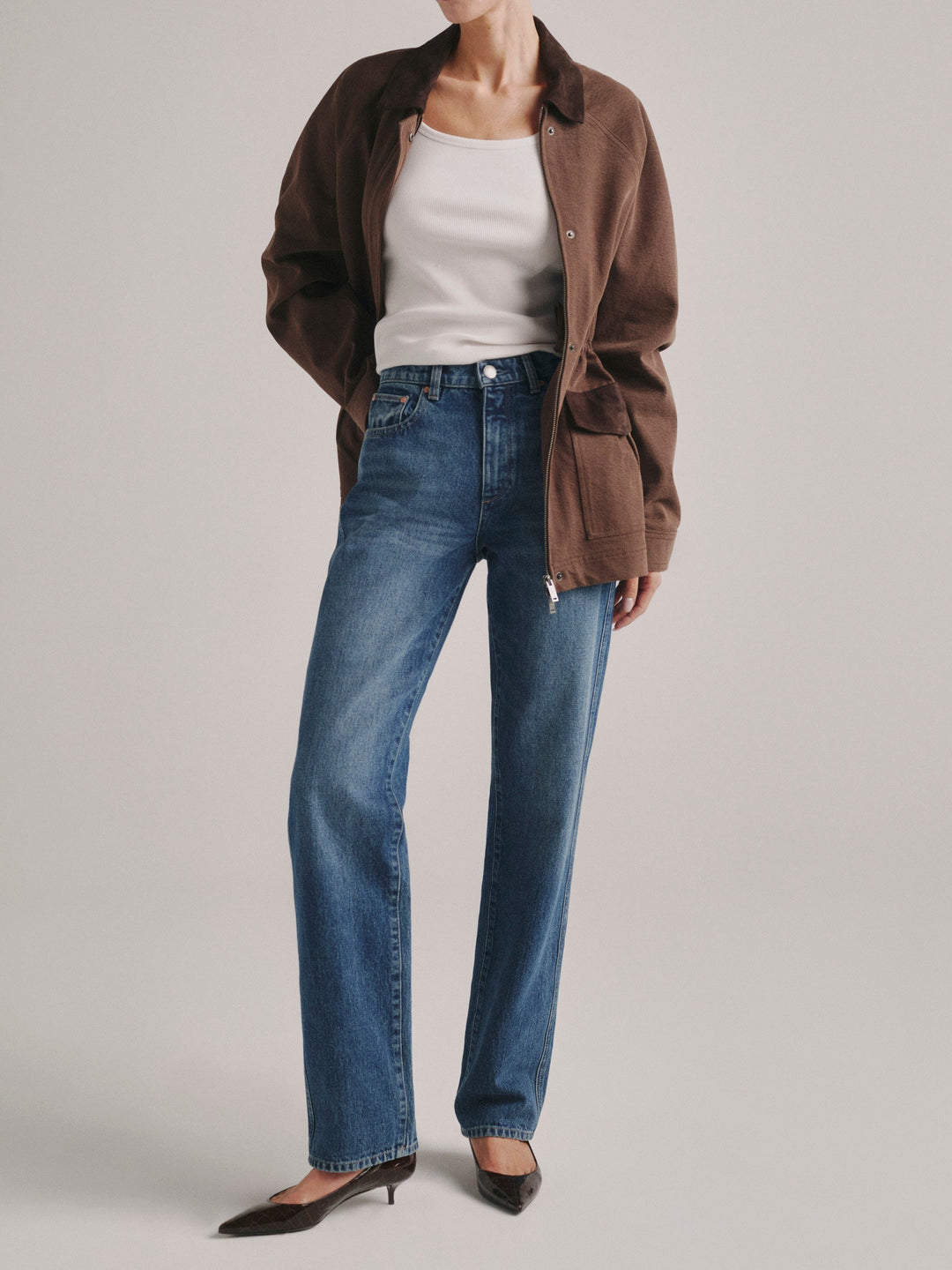 Cate Classic Straight High-Rise 31" Jeans  Mid To Dark