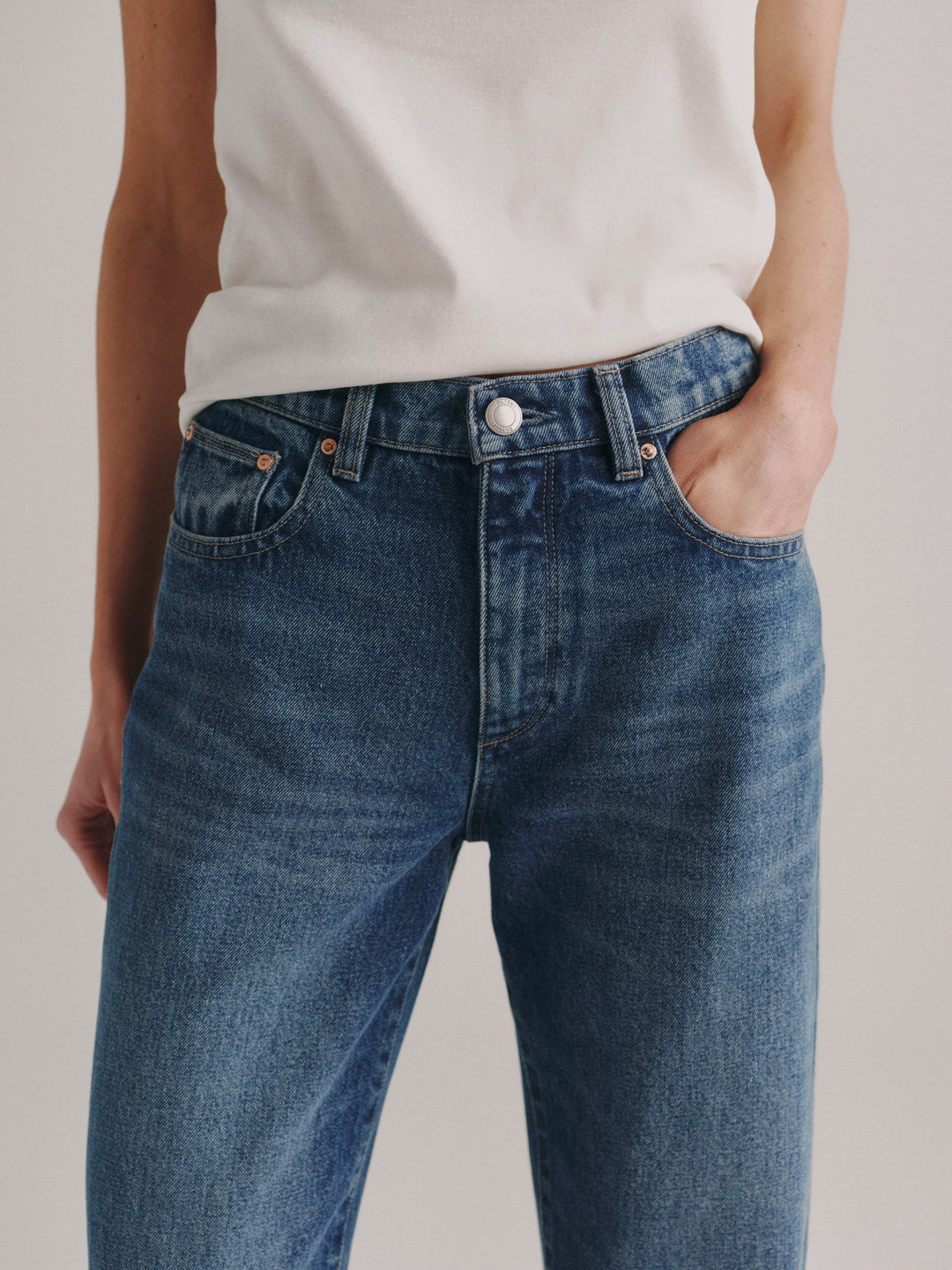 Cate Classic Straight High-Rise 31" Jeans  Mid To Dark
