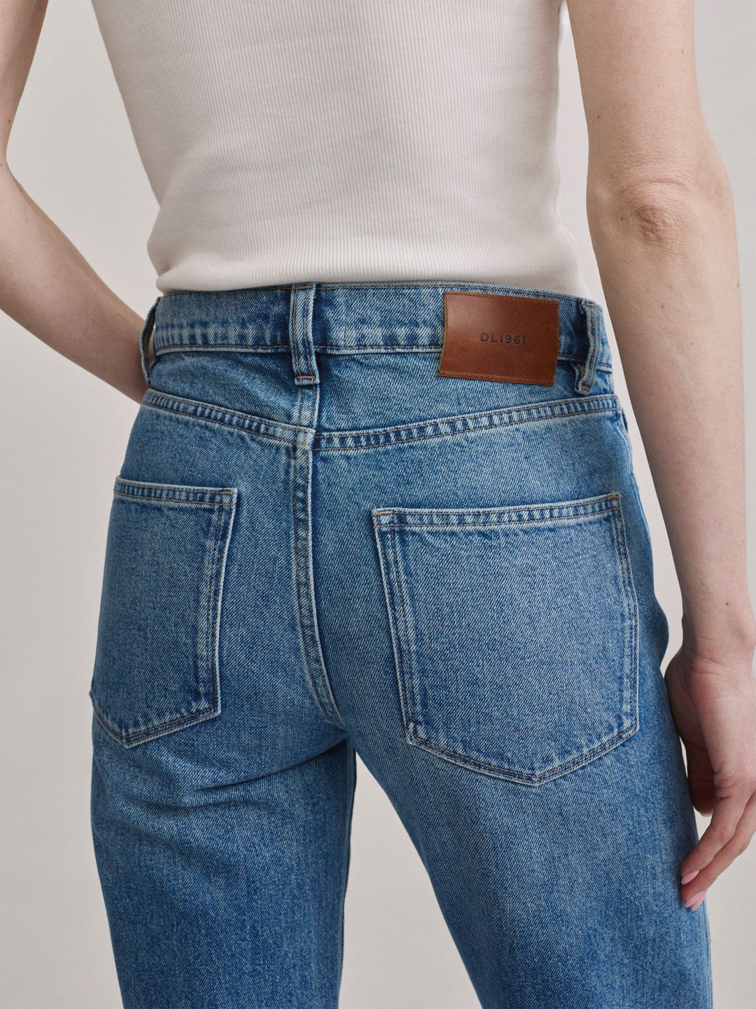 Dakota Slim Straight Low-Rise Jeans Endless Sea
