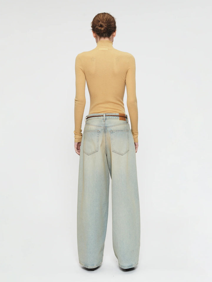 Roomy Jean Ghost Blue