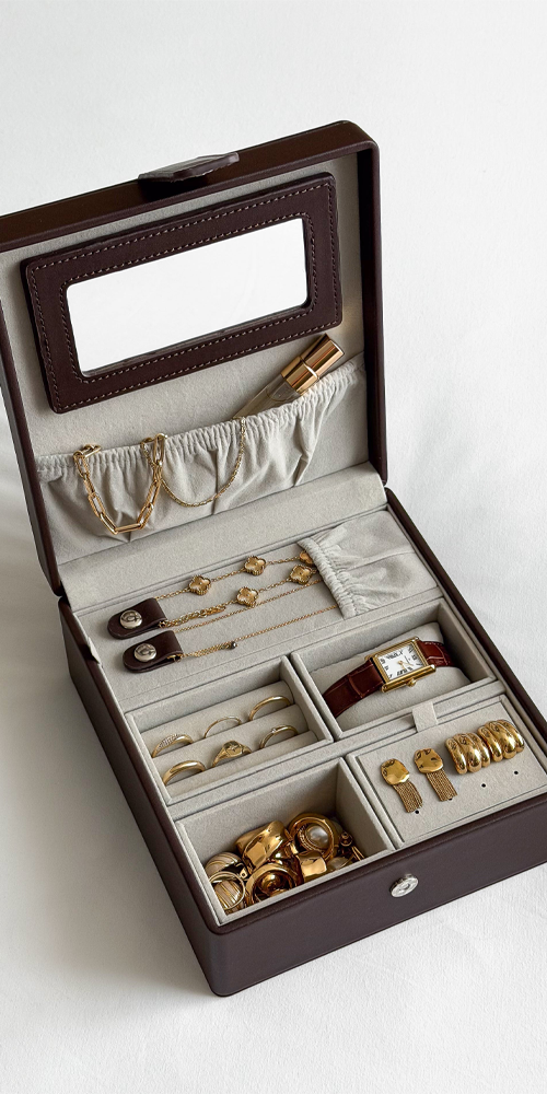 Capsule Case