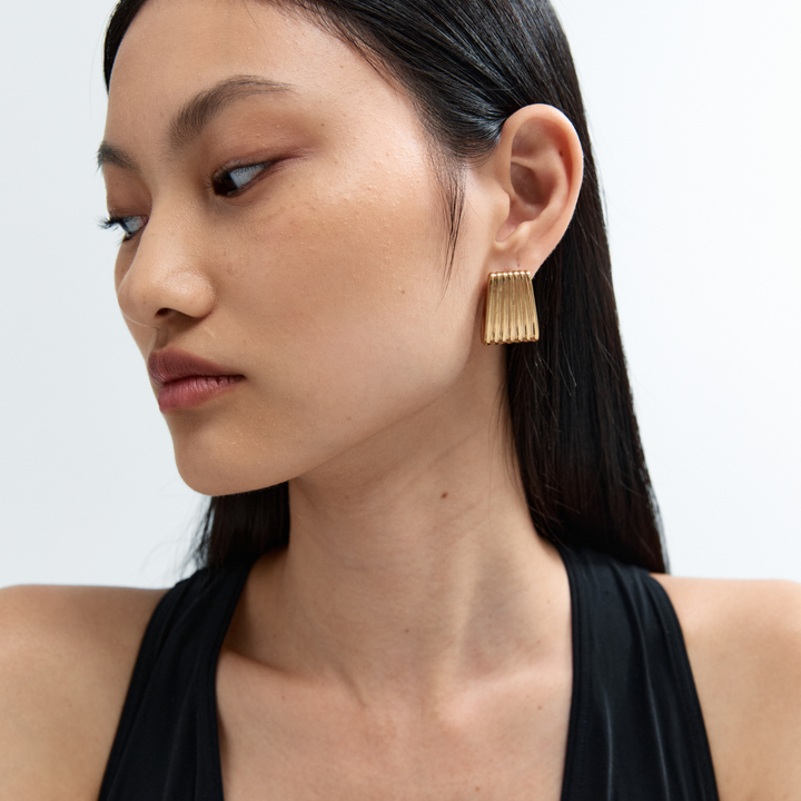 Ribbed Earrings