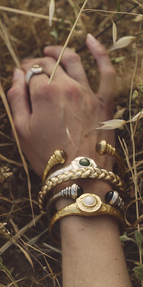 Pythia Bangle