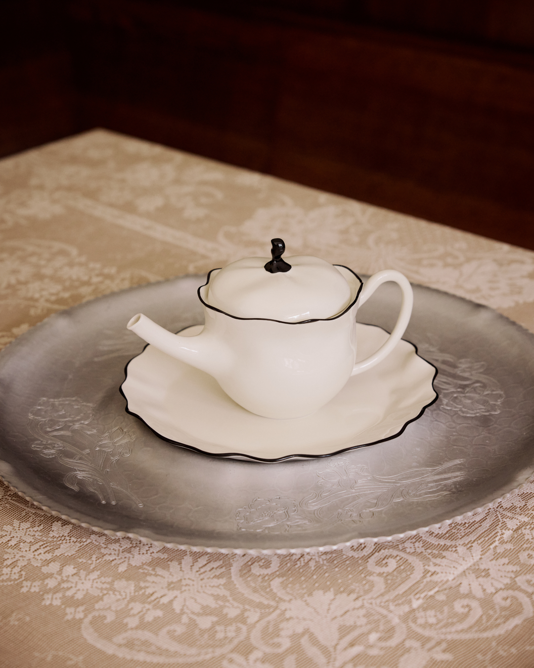 Ribbon Teapot