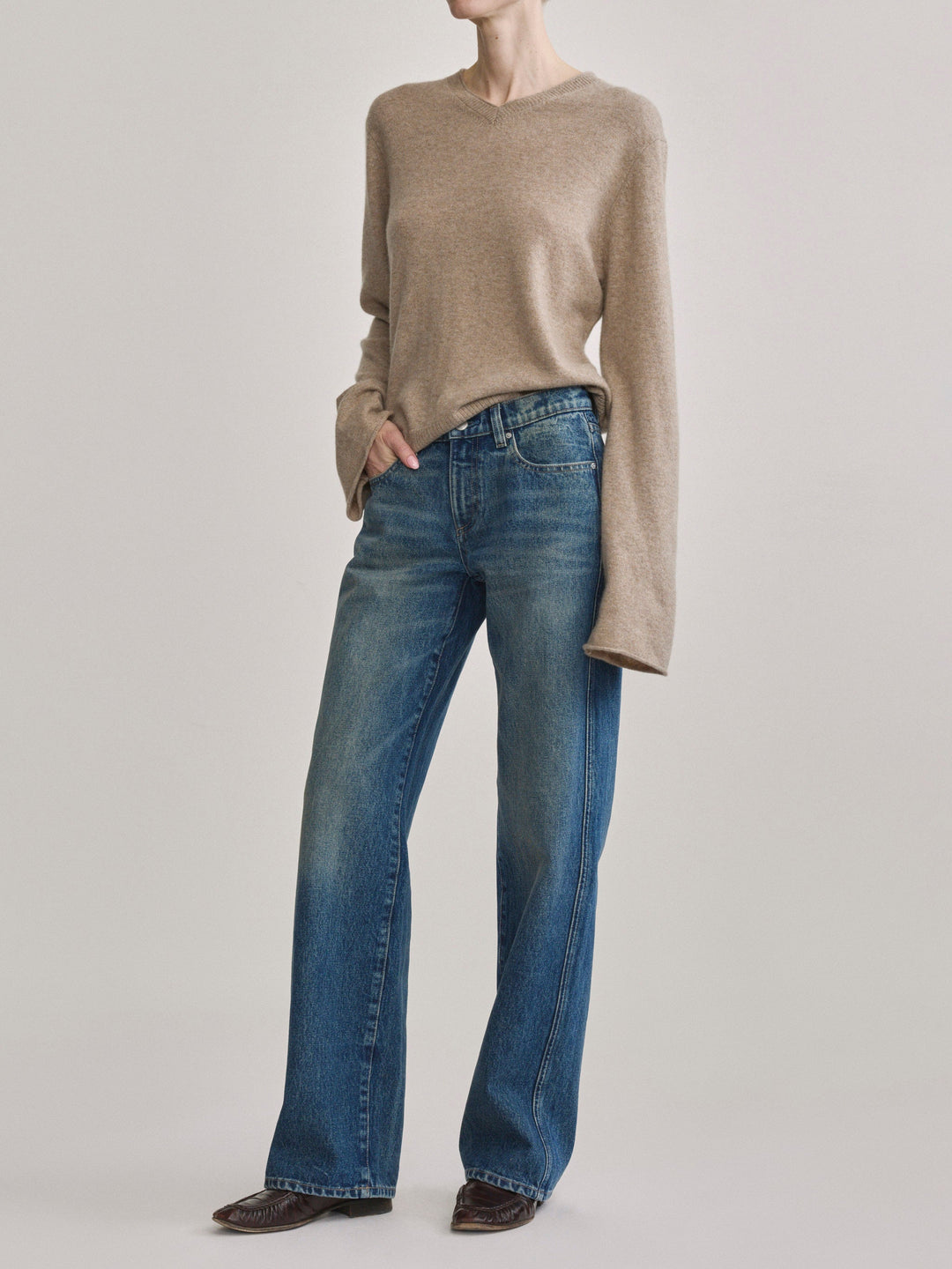 Drue Straight Low-Rise 32" Jeans Tinted Dark
