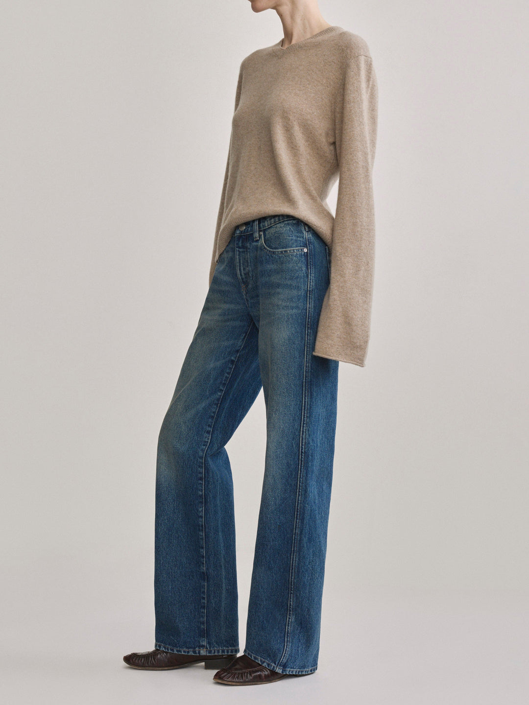 Drue Straight Low-Rise 32" Jeans Tinted Dark