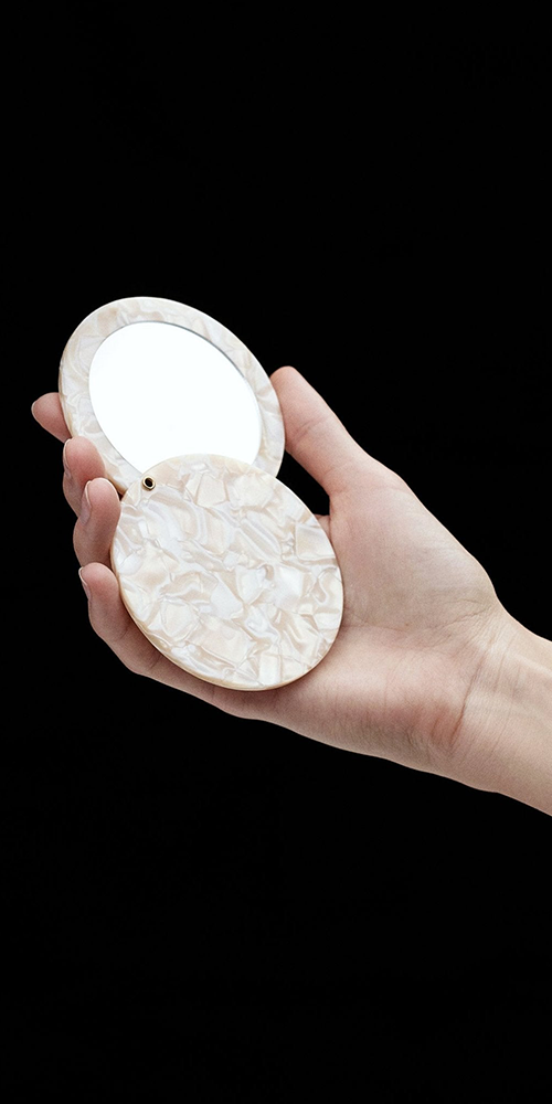 Circle Mirror Midnight Horn