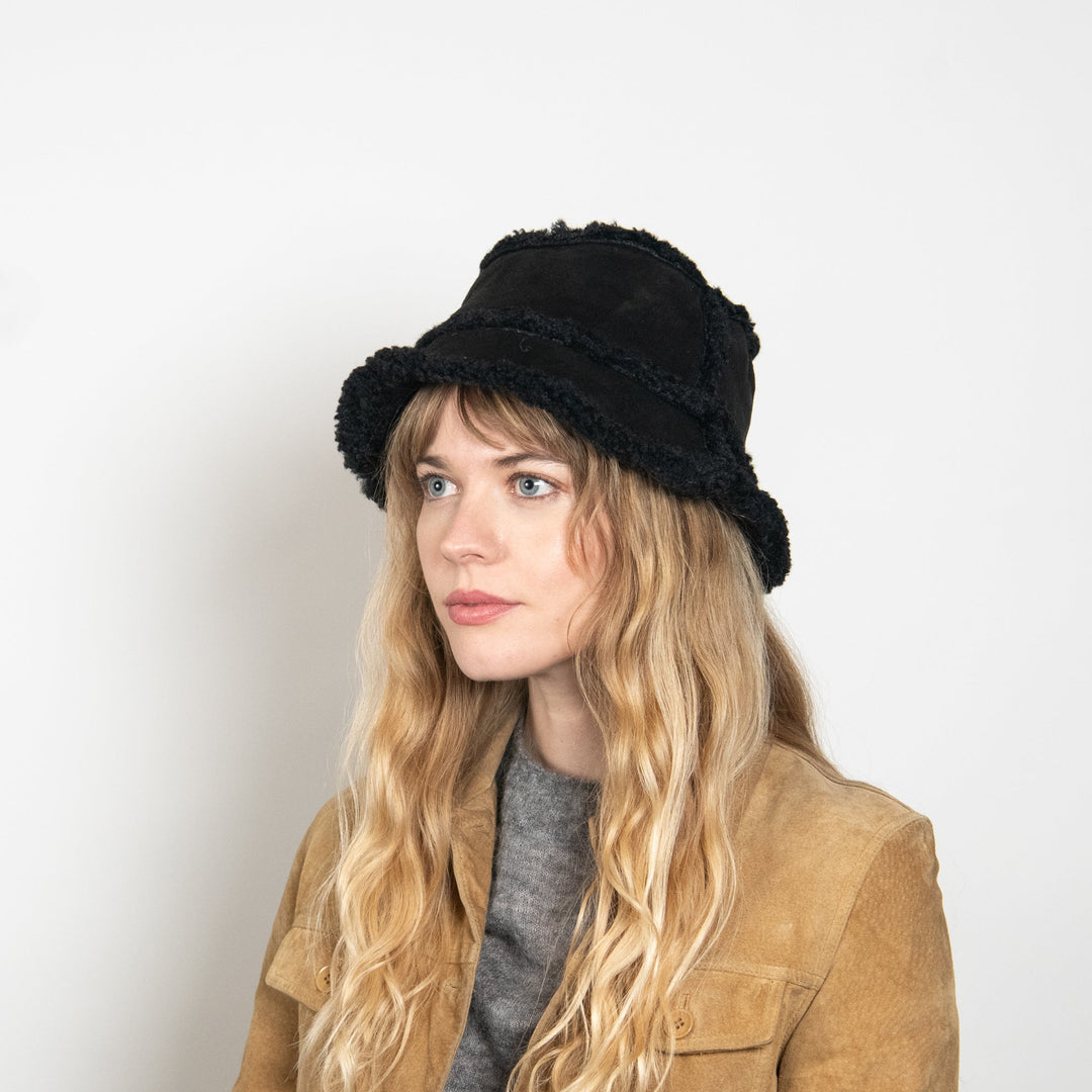 Astrid in Black