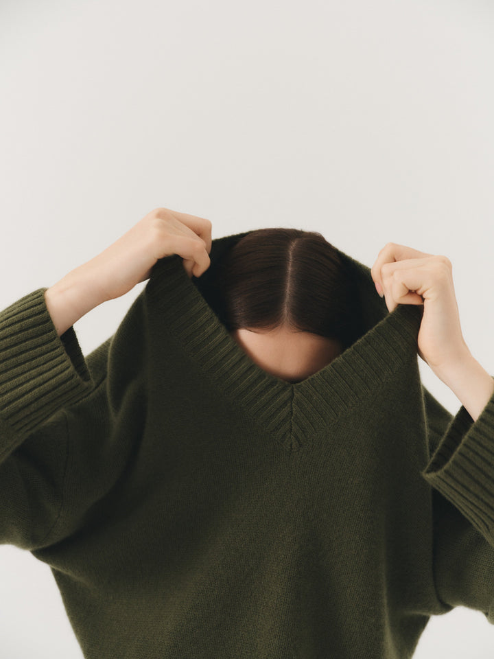 Filippa V-Neck Cashmere Sweater