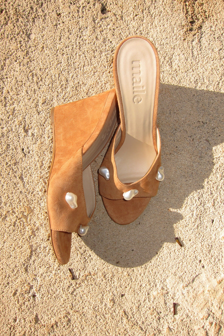 Kourtney Suede Wedge Sand Brown