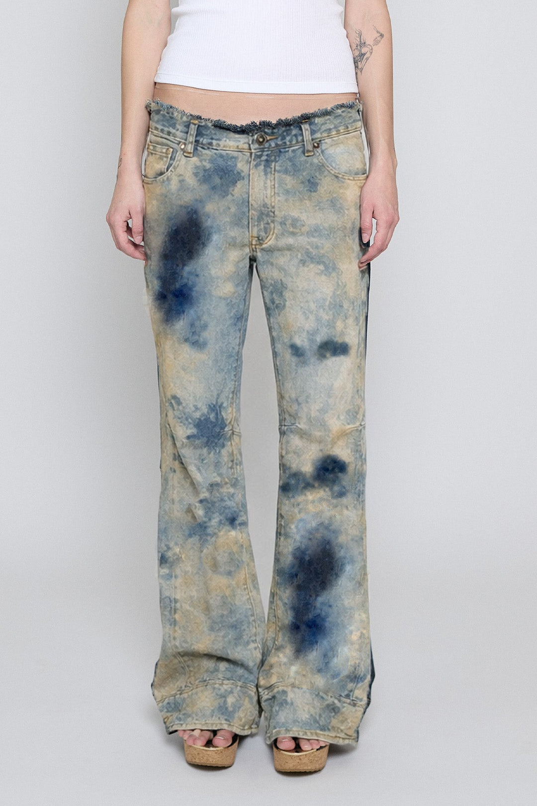 Low Rise Frayed Jeans Dune Wash