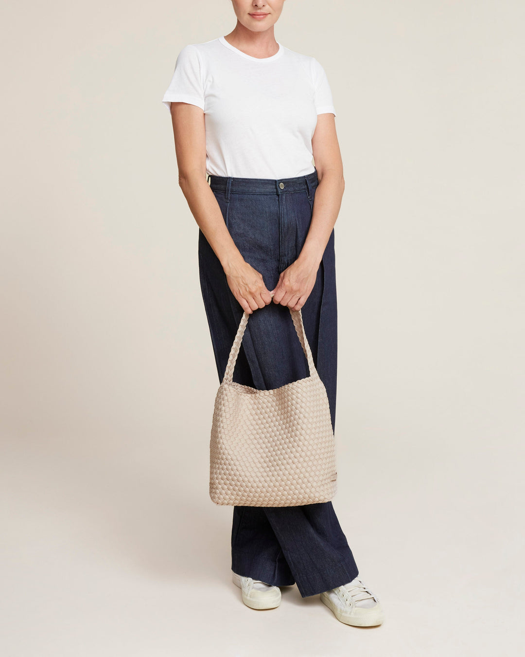 Nomad Medium Hobo Ecru