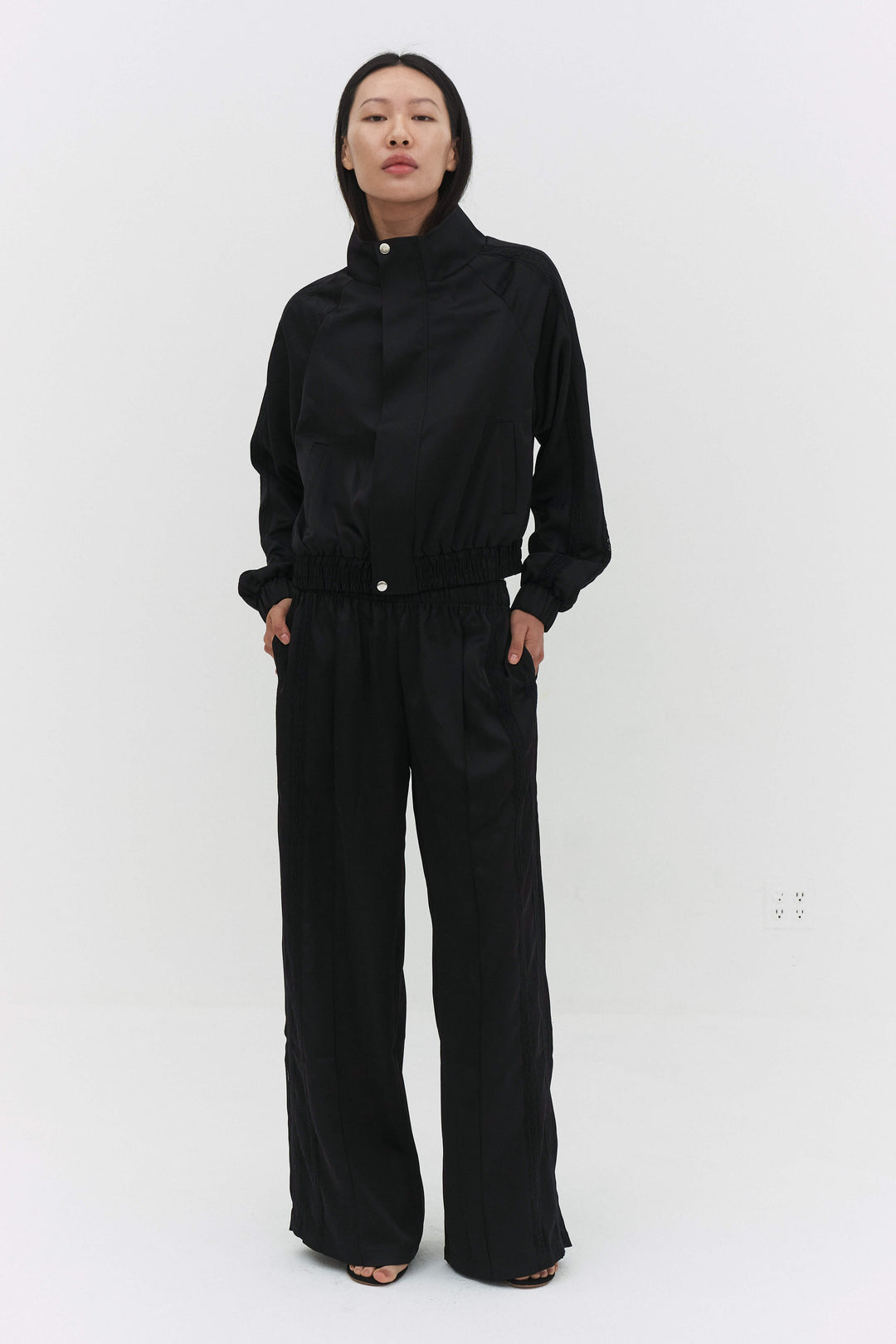 Leiseu Track Jacket Black