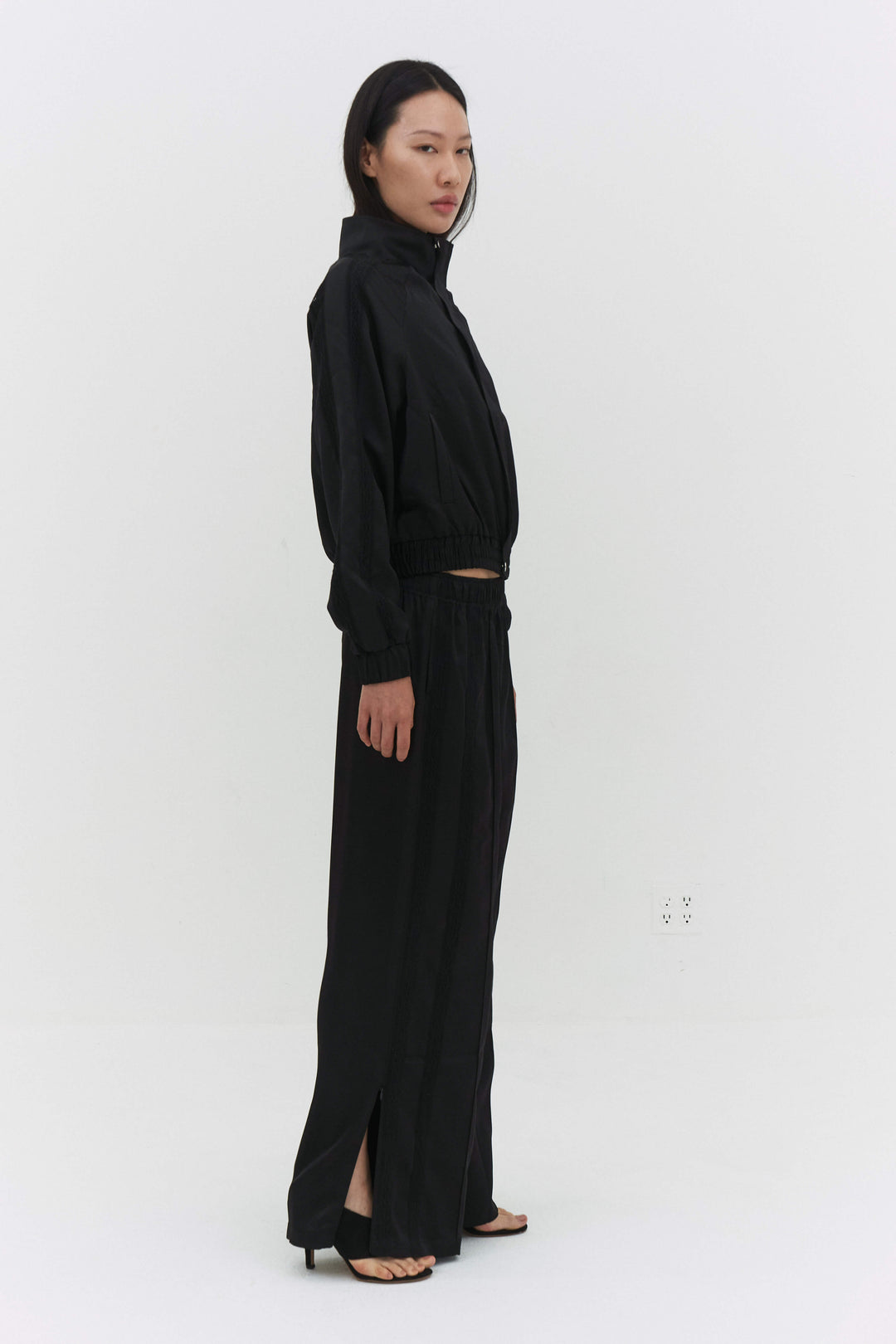 Leiseu Track Jacket Black
