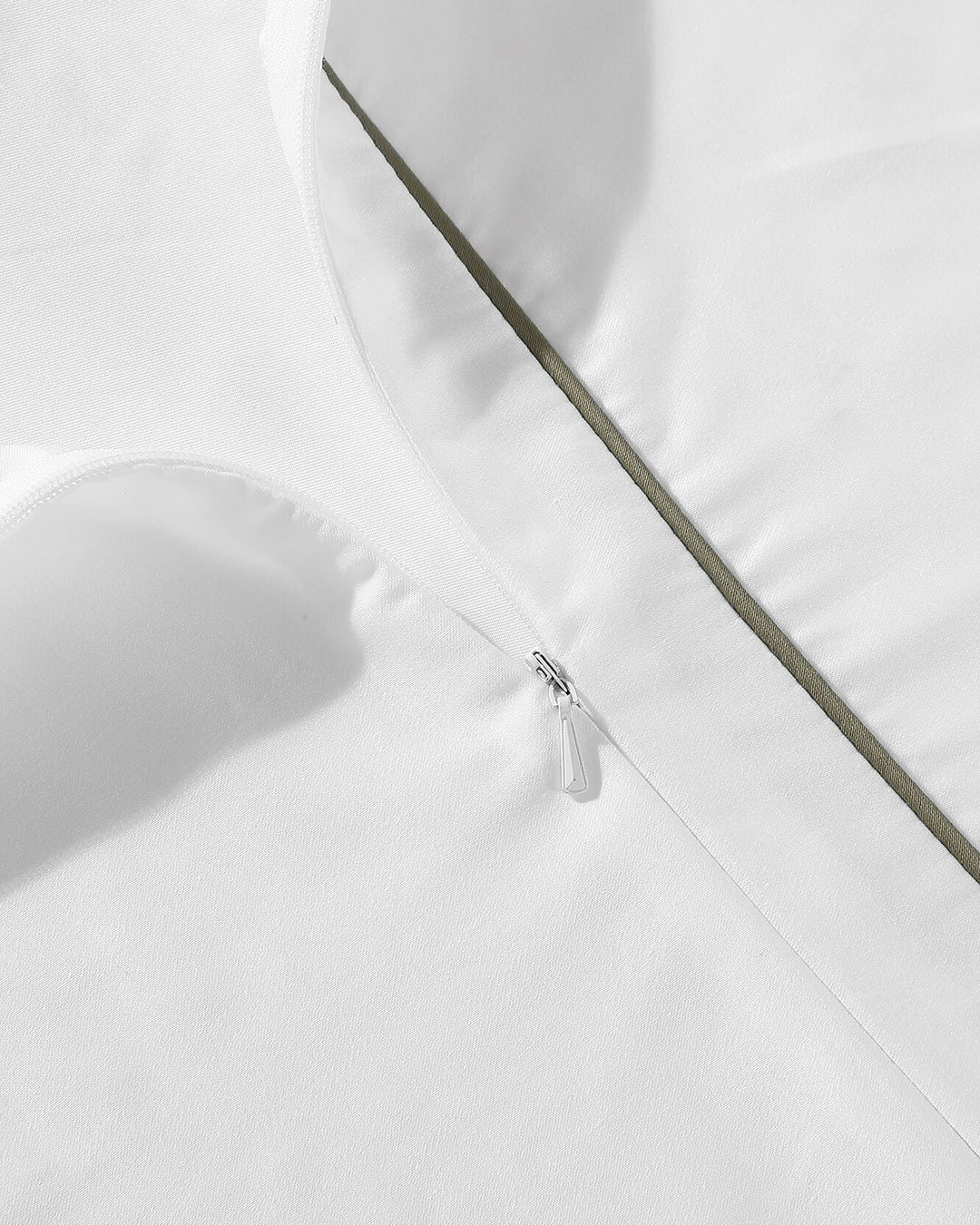 Lumière Luxe Duvet Cover with Piping