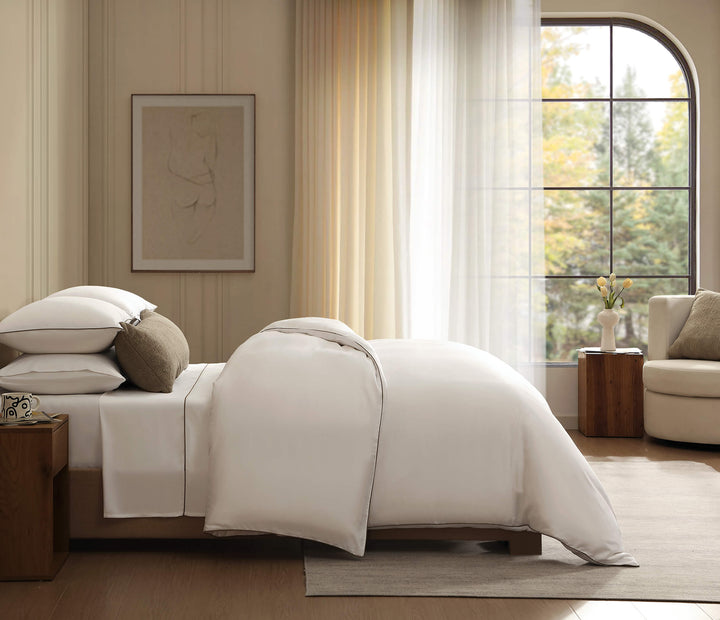 Lumière Luxe Duvet Cover with Piping