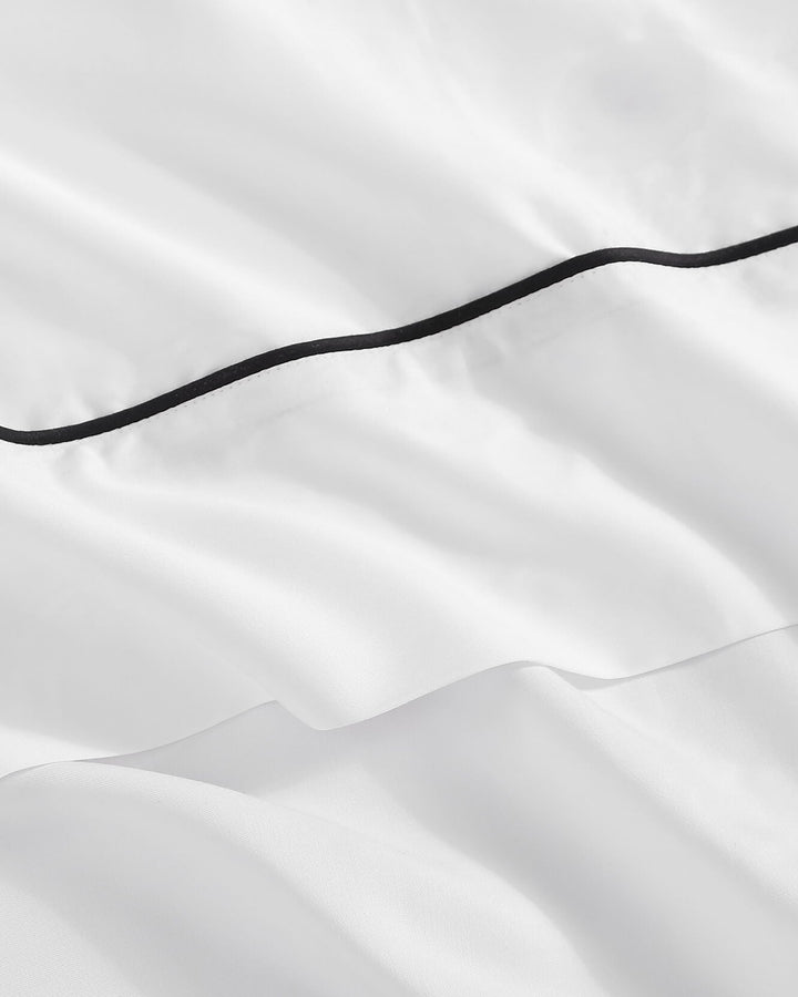 Lumière Luxe Top Sheet with Piping