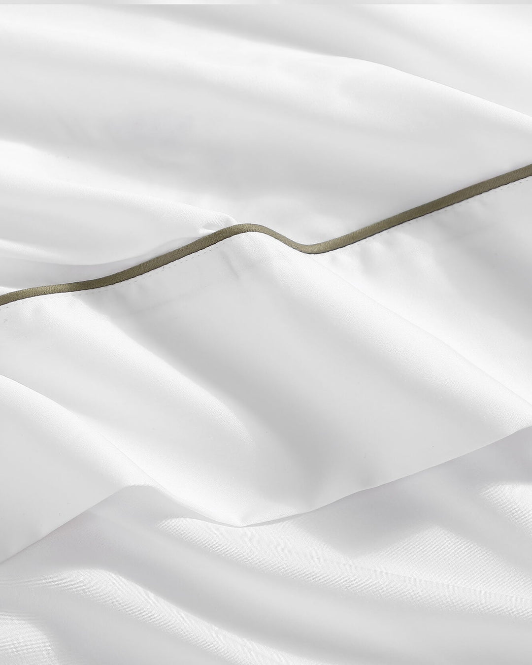 Lumière Luxe Top Sheet with Piping