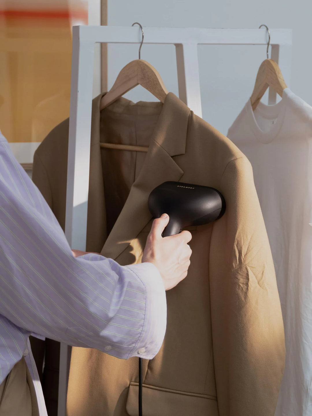 Cirrus Handheld Steamer Onyx