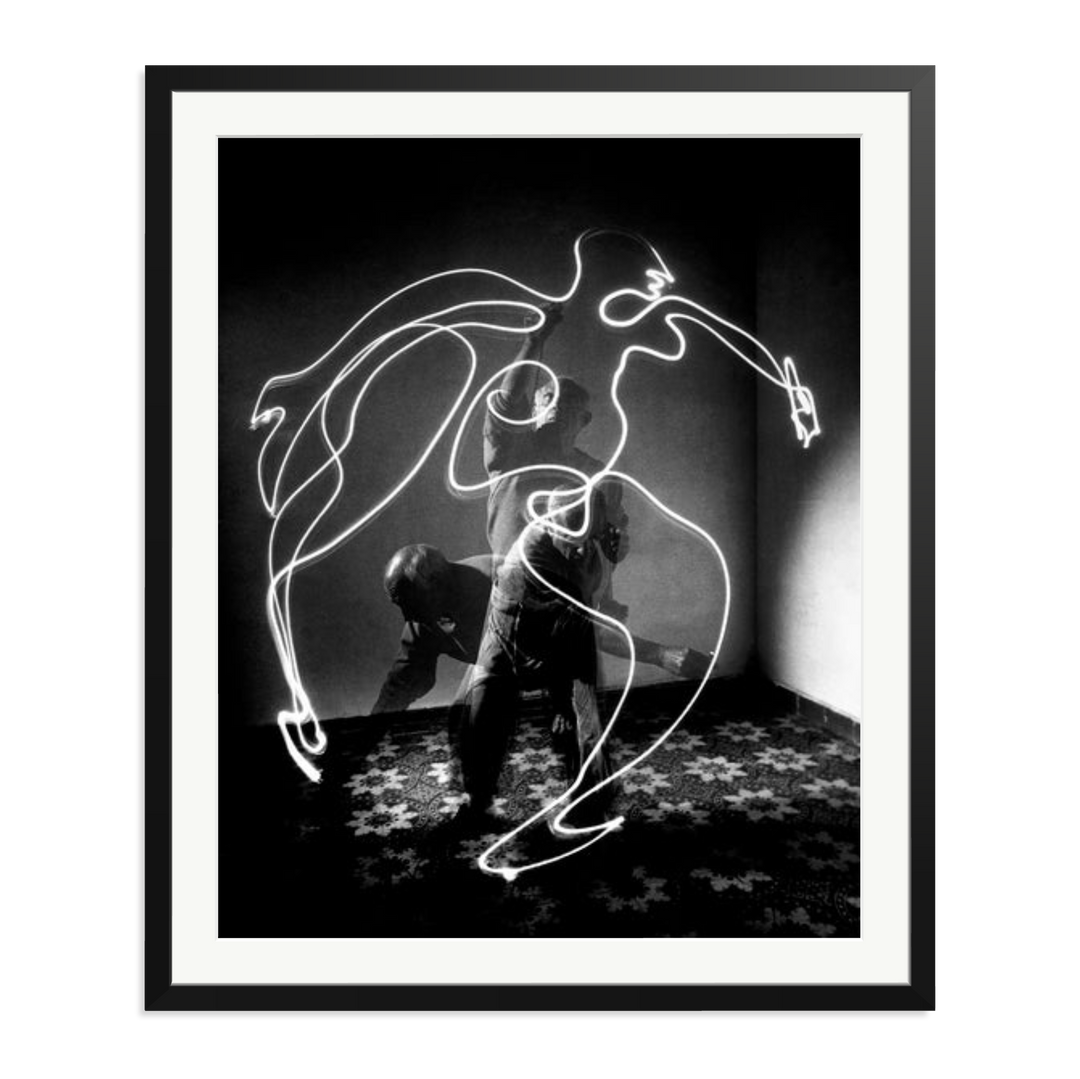Picasso, Light Painting Multiple Exposure