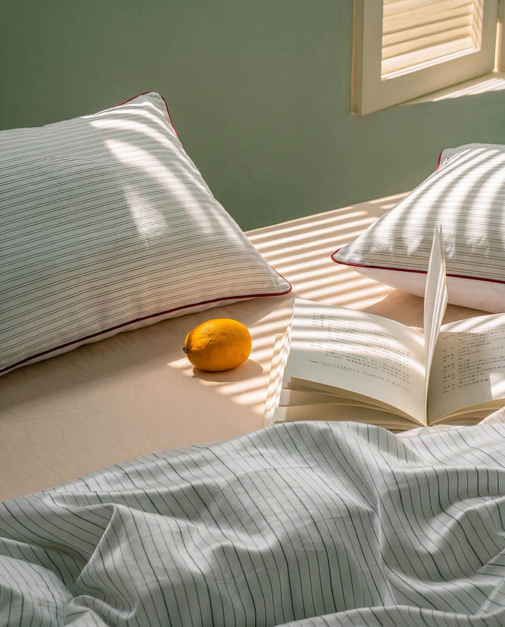 Mare Reversible Silky Lyocell Pillowcase Set
