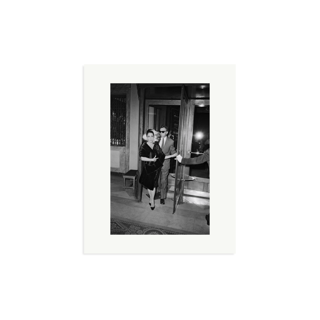 Taylor and Burton, Paris, 1964