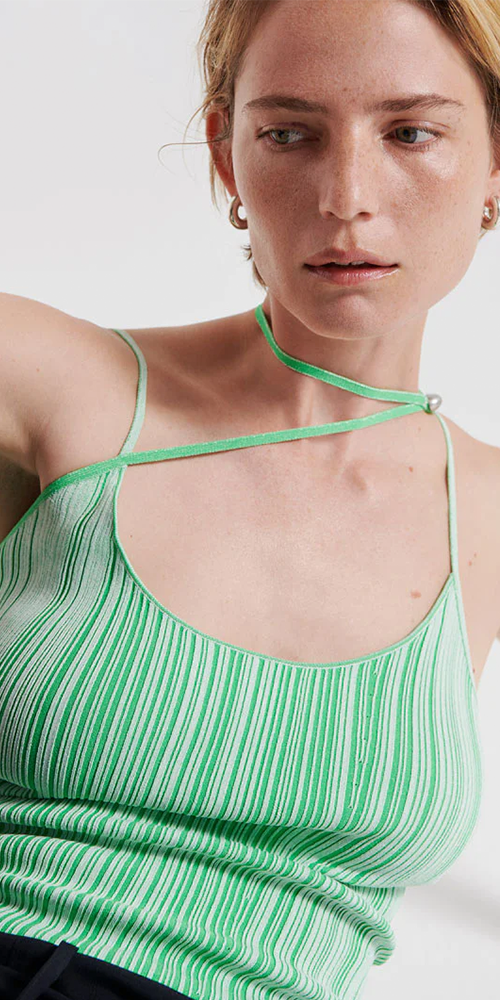 Asymmetric Singlet Green